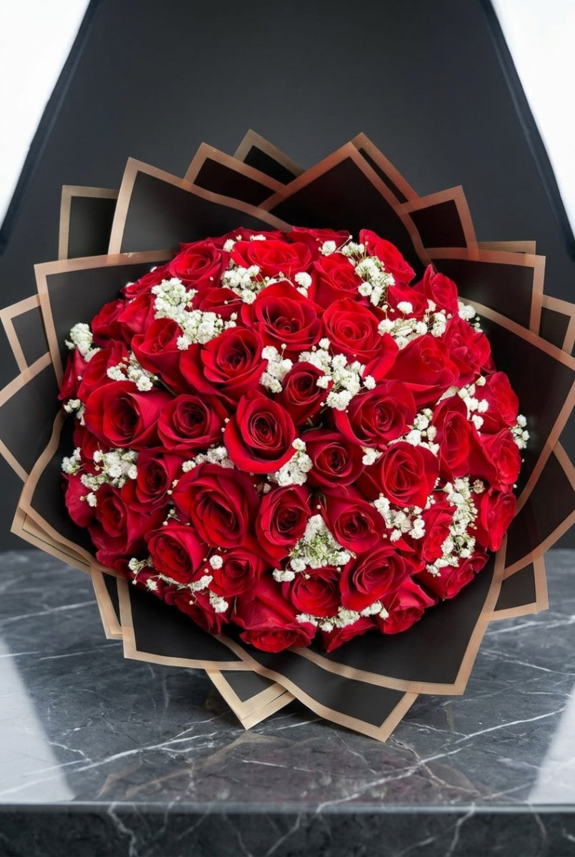 Luxury Red Rose Bouquet – Premium Rose Delivery in Miami