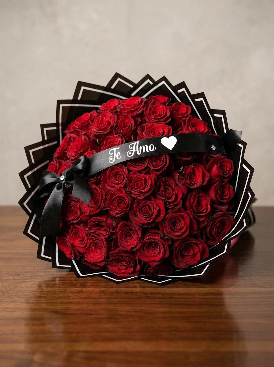 Luxury "Te Amo" Red Rose Bouquet – Romantic Rose Delivery Miami